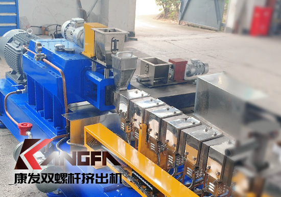 注塑機螺桿機筒螺桿轉速無級壓力和調速配置