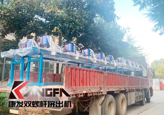 采用雙螺桿擠出機回收、純化聚烯烴技術!溶劑型回收將有色的聚烯烴廢料變成能與原生材料相媲美的透明、干凈甚至食品級的樹脂,同時保持聚合物結構的完整性