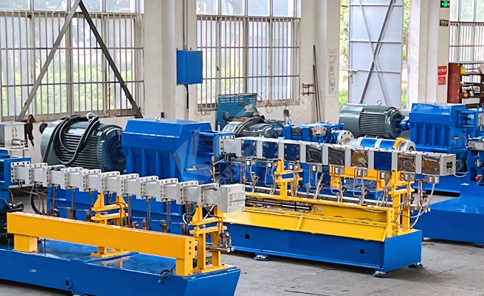 定期維護保養有效提升JSH-75雙螺桿擠出機系生產效率,確保雙螺桿設備的正常運行!