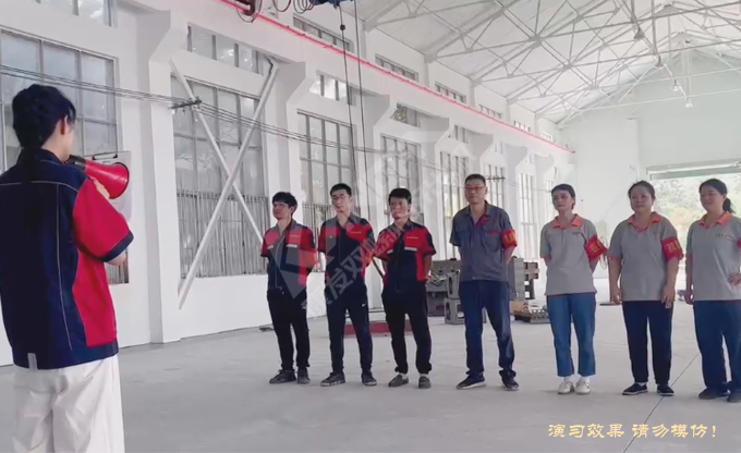 南京康發雙螺桿擠出機開展行車事故應急預案演練